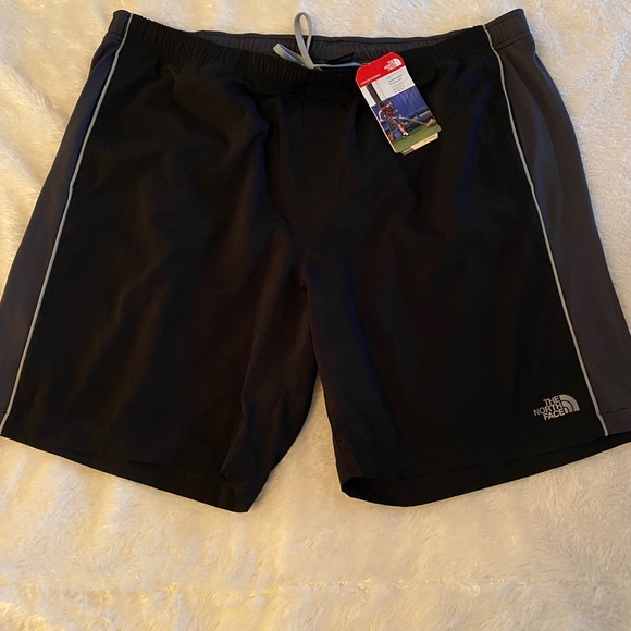North Face Running Shorts XXL 2XL - Picture 1 of 4